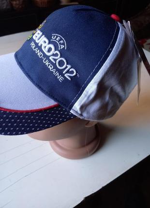 Продам кепку euro 2012 нова, колекційна, для футбольного фаната.2 фото
