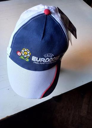 Продам кепку euro 2012 нова, колекційна, для футбольного фаната.4 фото