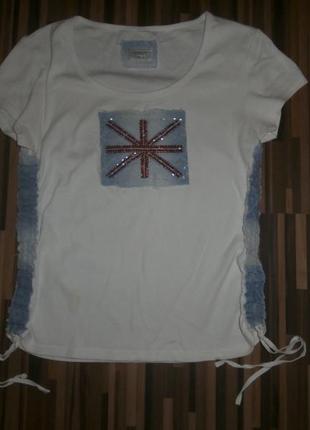 Модна футболкая нова, але є дефекти