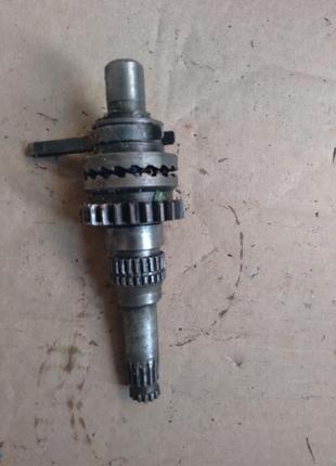 Заводной вал на мопед карпаты