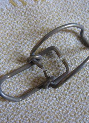 Фіксатор замок кришки повітряного фільтра ford sierra scorpio