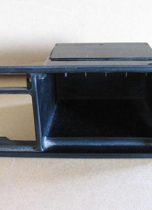 Ford sierra кишенька торпедо центральна.