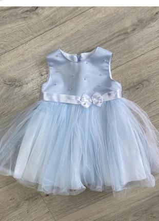 Чудова сукня на 1 рочок