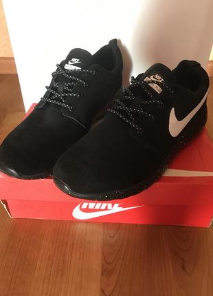 Кроссовки nike roshe run 45р./29см.5 фото