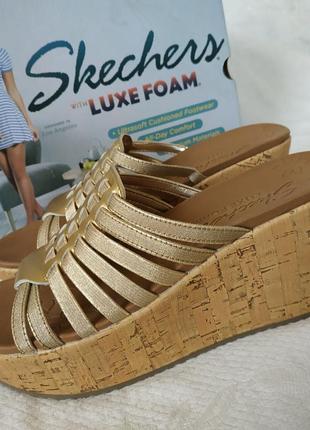 😊👣skechers ☀️высокие босоножки-шлепанцы на платформе 😊золотистые р. 39 26 см✨7 фото