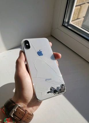 Продам iphone x 64 gb. срочно!