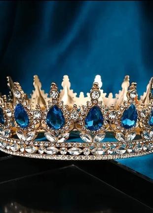 Золота корона для торту, кругла тіара, діадема (велике каміння ніжно бірюзового кольору)2 фото
