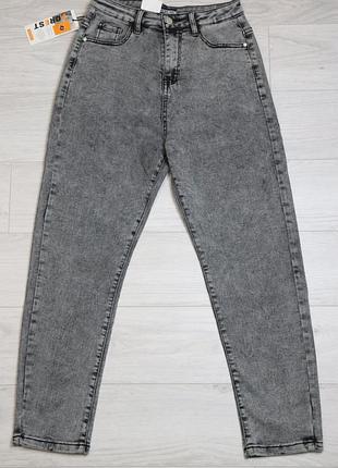 Джинсы женские весна лето  светло-серый графит  мом баллоны forest код товара-(3030)