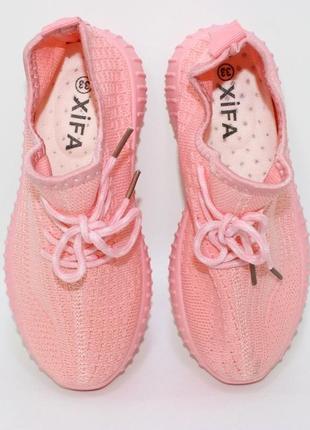 Рожеві трикотажні кросівки для дівчинки2 фото
