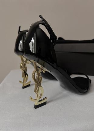 Босоножки Saint Laurent logo-plaque chevron-quilt shoulder bag, босоножки ysl,ив сен лоран ив сен лоран, туфлы ив сен лоран7 фото