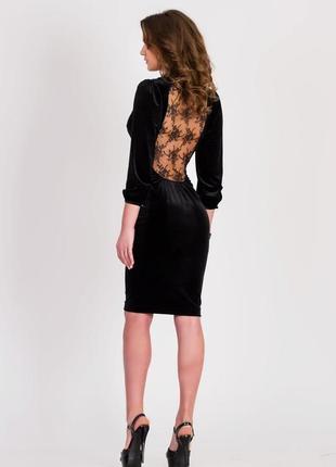 Оксамитова коктейльна облягаюча сукня з мереживною спинкою2 фото