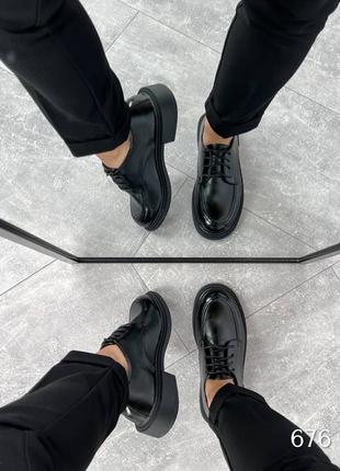 Туфлі на шнурках жіночі 39 на 25 см3 фото
