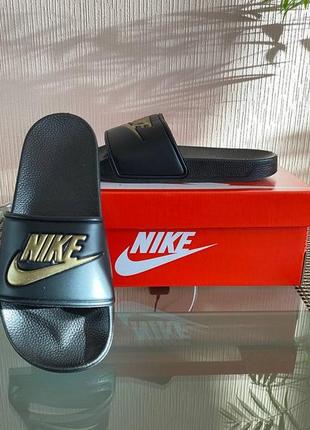 Nike черно-золотые (шлепанцы)