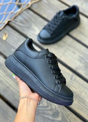 Жіноче взуття маквин чорні2 фото