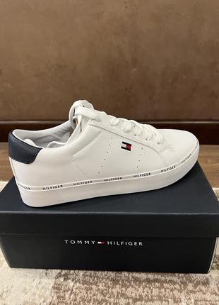 Кеди, кеды, кроссовки, кросівки, кросовки tommy