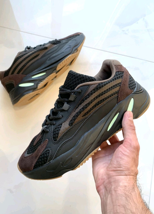 Стильні чоловічі кросівки adidas yeezy boost 7002 фото