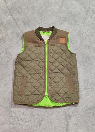 Жилетка тоненька mads&mette