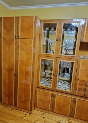 Продам мебельную стенку. в очень хорошем состоянии. фото актуальны.
доставки нет. только самовывиз. 4