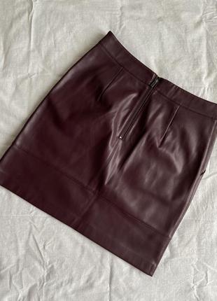 Юбка юбка из эко кожи в идеальном состоянии3 фото