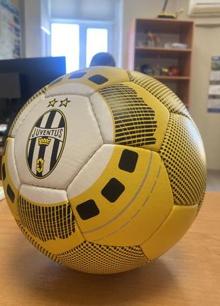 Футбольный мяч размер 5 кожаный с защитным покрытием5 фото
