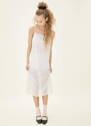 Молочно-біла міді сукня з прикрасами hm new