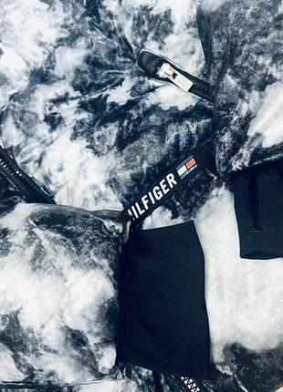 Куртка tommy hilfiger, розмір м6 фото