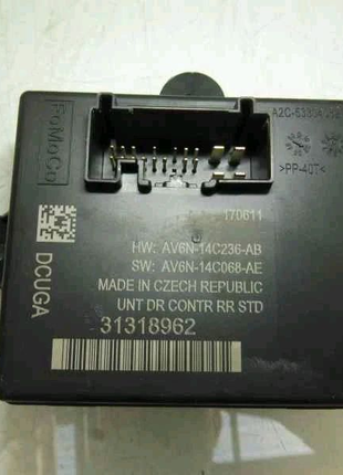 Модуль блок керування дверцятами volvo s60