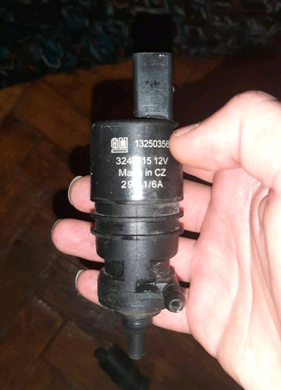 Насос моторчик-бачка омивача chevrolet cruze opel insignia a