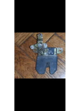 Замок кришки багажника vw passat b5 skoda superb 3b5827505m