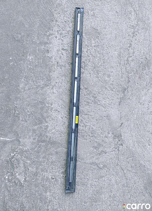 Накладка — молдинг передніх правих дверей peugeot 406