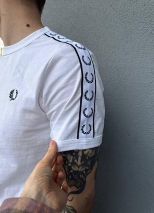 Футболка fred perry на лампасах5 фото