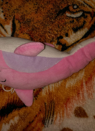 М'яка іграшка дельфін
