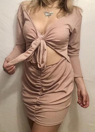 Нова блискуча сукня з вирізом кольору запорошеної троянди4 фото