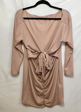 Новое блестящие платье с вырезом цвета пыльной розы7 фото