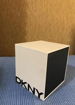 Жіночий годинник dkny4 фото