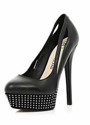 Туфлі river island