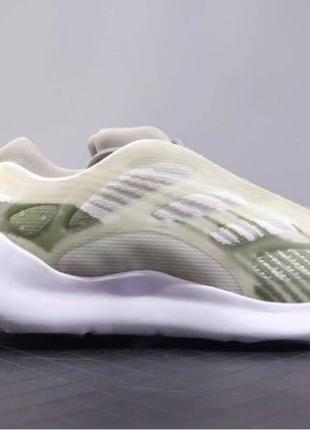 Adidas yeezy 700 v311 фото