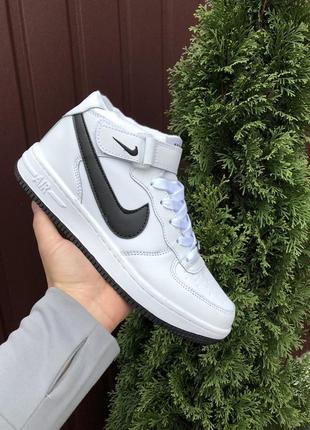 Жіночі зимові кросівки nike air force3 фото