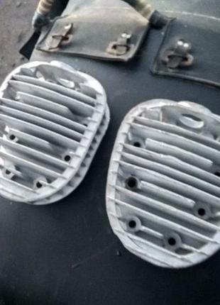 Ліва кришка циліндра к750, м72 після піскоструменю, ідеал