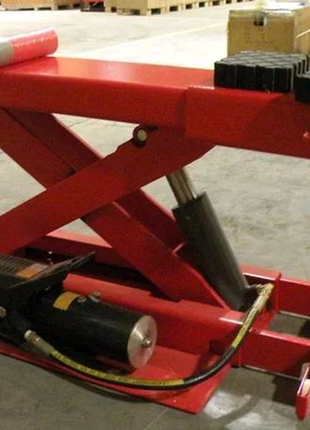 Автомобильная ножничная пневмогидравлическая траверса launch 2010