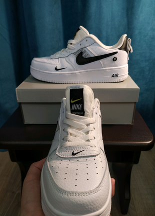 Nike air force 1 07 low lv8 ultra white.4 фото