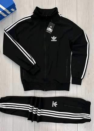 Чоловічій спортивний костюм adidas