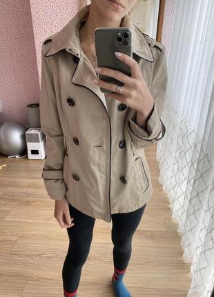 Курточка короткий трэнч