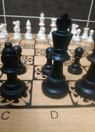 Новые шахматы 3 в 1 нарды шашки2 фото