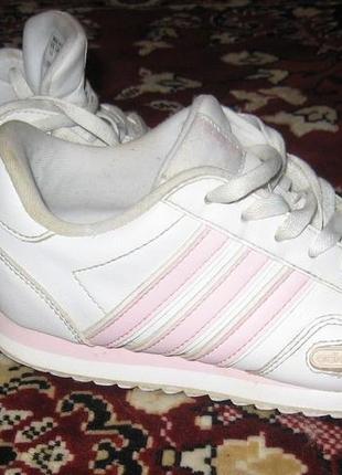 Кросівки adidas