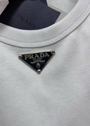 Женский белый топ prada2 фото