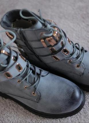 Модні черевики