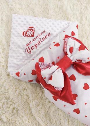 Демісезонний конверт для новонароджених дівчаток, принт серця з вишивкою "маленька українка"2 фото