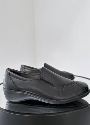 Качественные классические туфли medicus1 фото