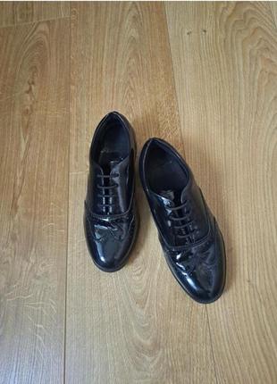 Кожаные туфли для девочки/лоферы/броги4 фото